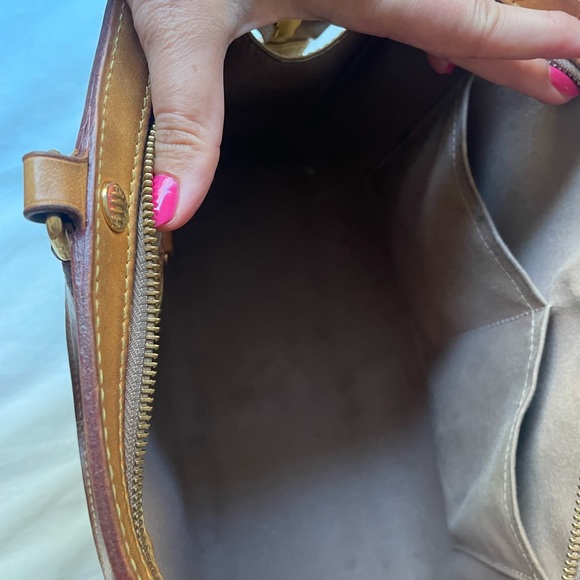 Authentic LOUIS VUITTON Vernis Brea GM Beige Poudre Gold RARE COLOR!!! - Picture 6 of 14